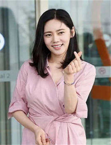 局长玩寡妇的大乳-莲美恋超市